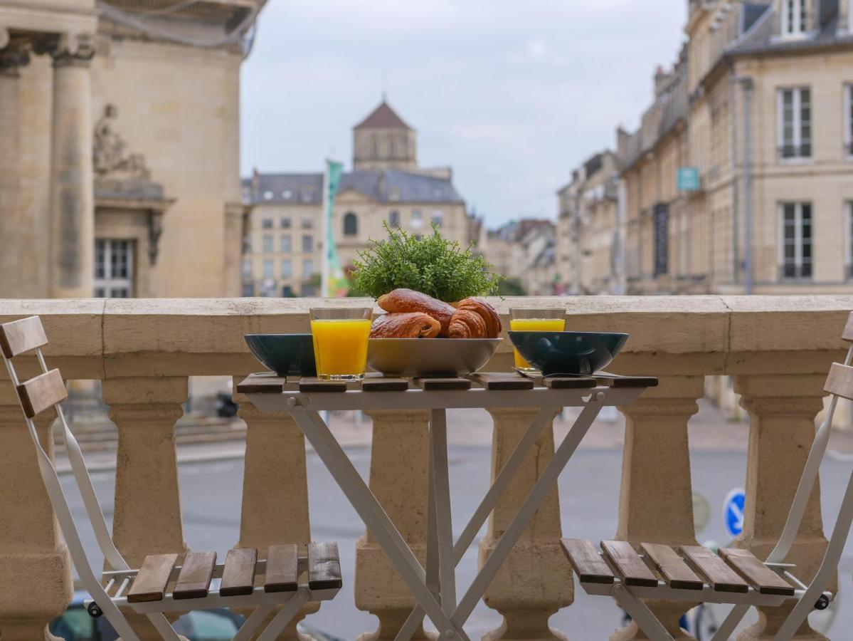 Studio rénové avec terrasse et vue unique ! Caen Esterno foto